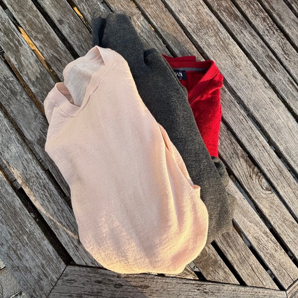 AS IS Merino Wool 3 Sweater Lot Jos A Bank LL Bean Uniqlo Red Grey Pink 100%